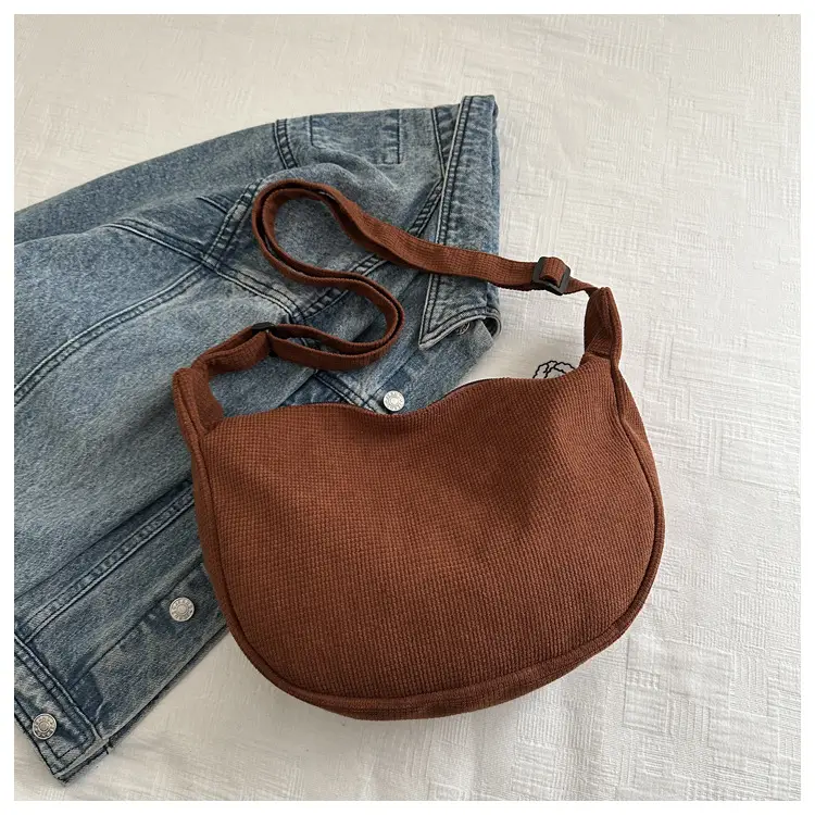 Trendy Crossbody Bags for Women with Adjustable Straps — feature 11