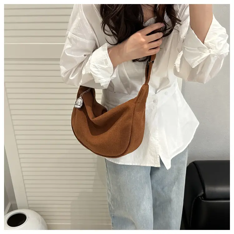 Trendy Crossbody Bags for Women with Adjustable Straps — feature 41