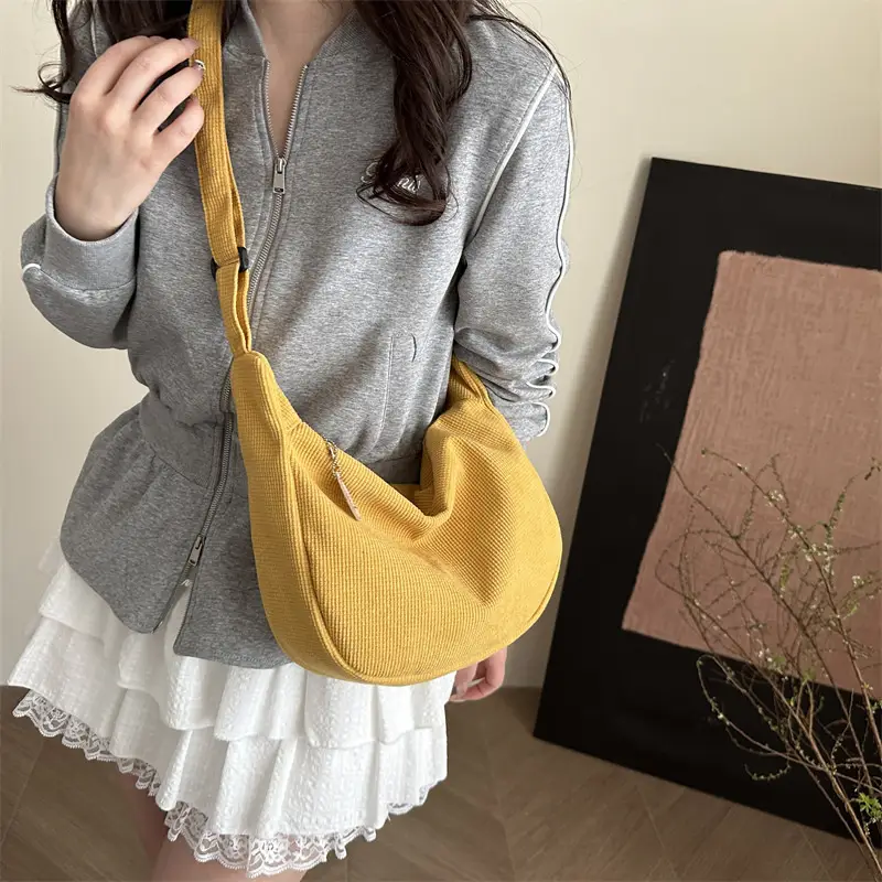 Trendy Crossbody Bags for Women with Adjustable Straps - Image 5