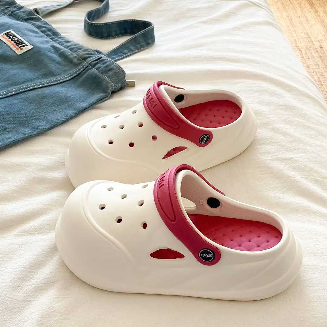 Cartoon Clogs for Women to Wear Outside, Versatile Thick-Soled Non-Slip Cold Sweat Removable Eva Cute Baotou Slippers for Dogs - Image 2