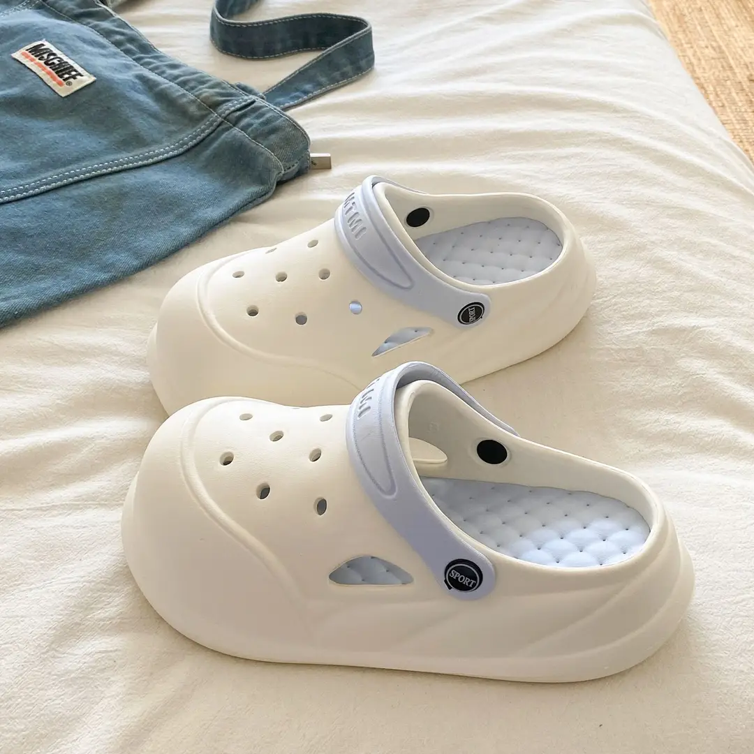 Cartoon Clogs for Women to Wear Outside, Versatile Thick-Soled Non-Slip Cold Sweat Removable Eva Cute Baotou Slippers for Dogs - Image 3