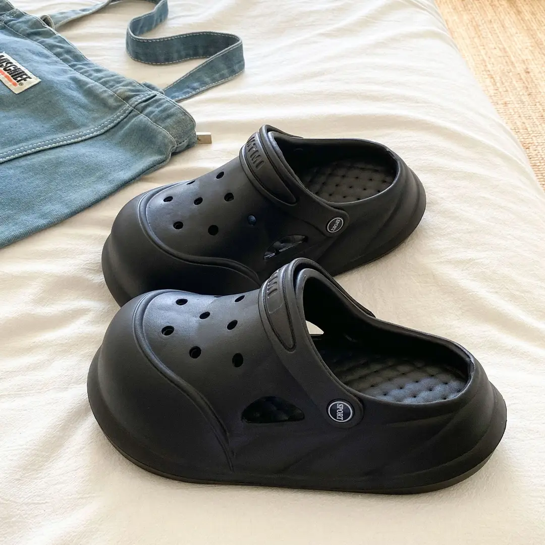 Cartoon Clogs for Women to Wear Outside, Versatile Thick-Soled Non-Slip Cold Sweat Removable Eva Cute Baotou Slippers for Dogs - Image 4