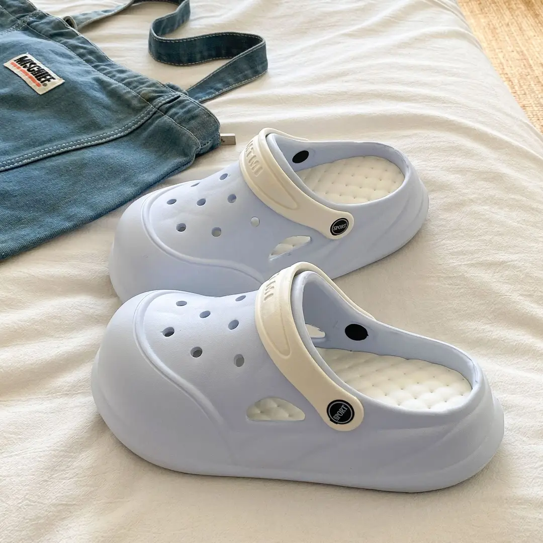 Cartoon Clogs for Women to Wear Outside, Versatile Thick-Soled Non-Slip Cold Sweat Removable Eva Cute Baotou Slippers for Dogs - Image 5
