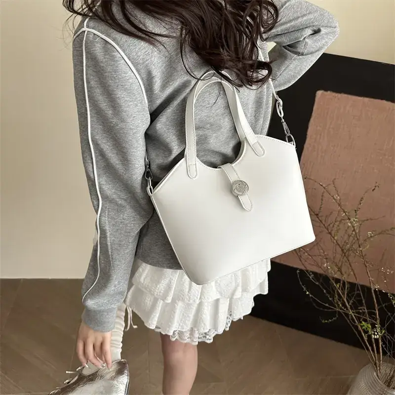 Women's Textured Shoulder Bag White Beige New Arrival — feature 18