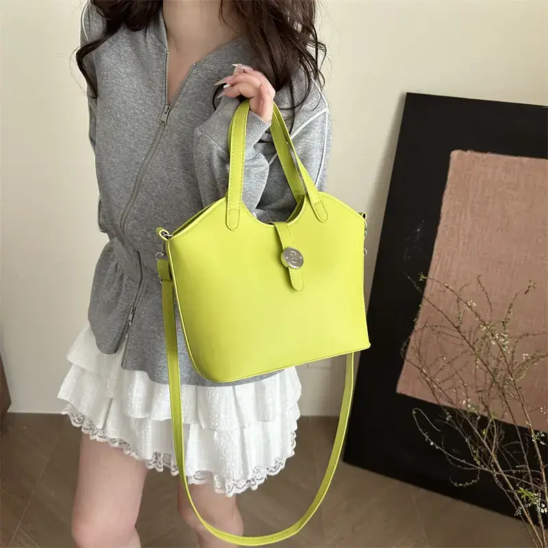 Women's Textured Shoulder Bag White Beige New Arrival — feature 25
