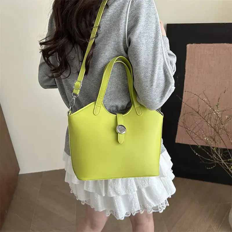 Women's Textured Shoulder Bag White Beige New Arrival — feature 26