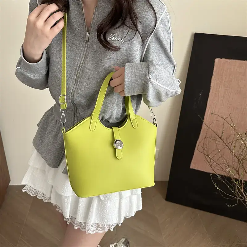 Women's Textured Shoulder Bag White Beige New Arrival — feature 27