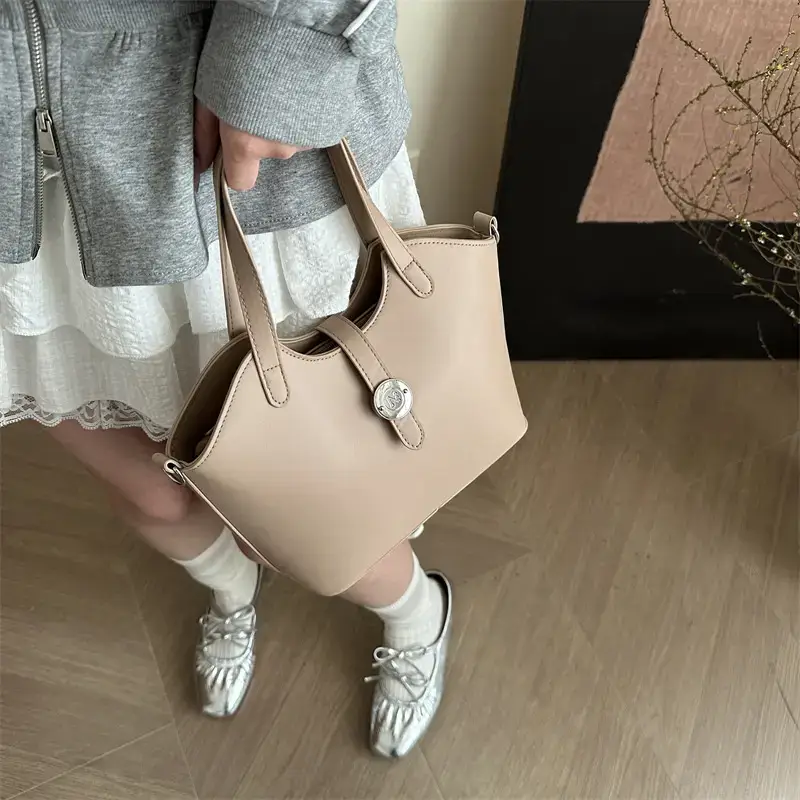Women's Textured Shoulder Bag White Beige New Arrival — feature 30