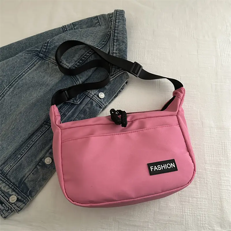 Women's Large Capacity Crossbody Bag White Black - Image 4