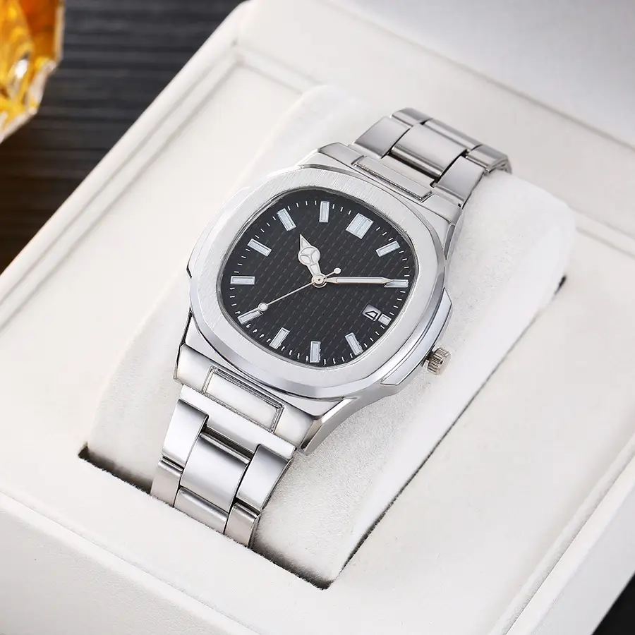 2025 Classic Steel Band Watch for Men — feature 3