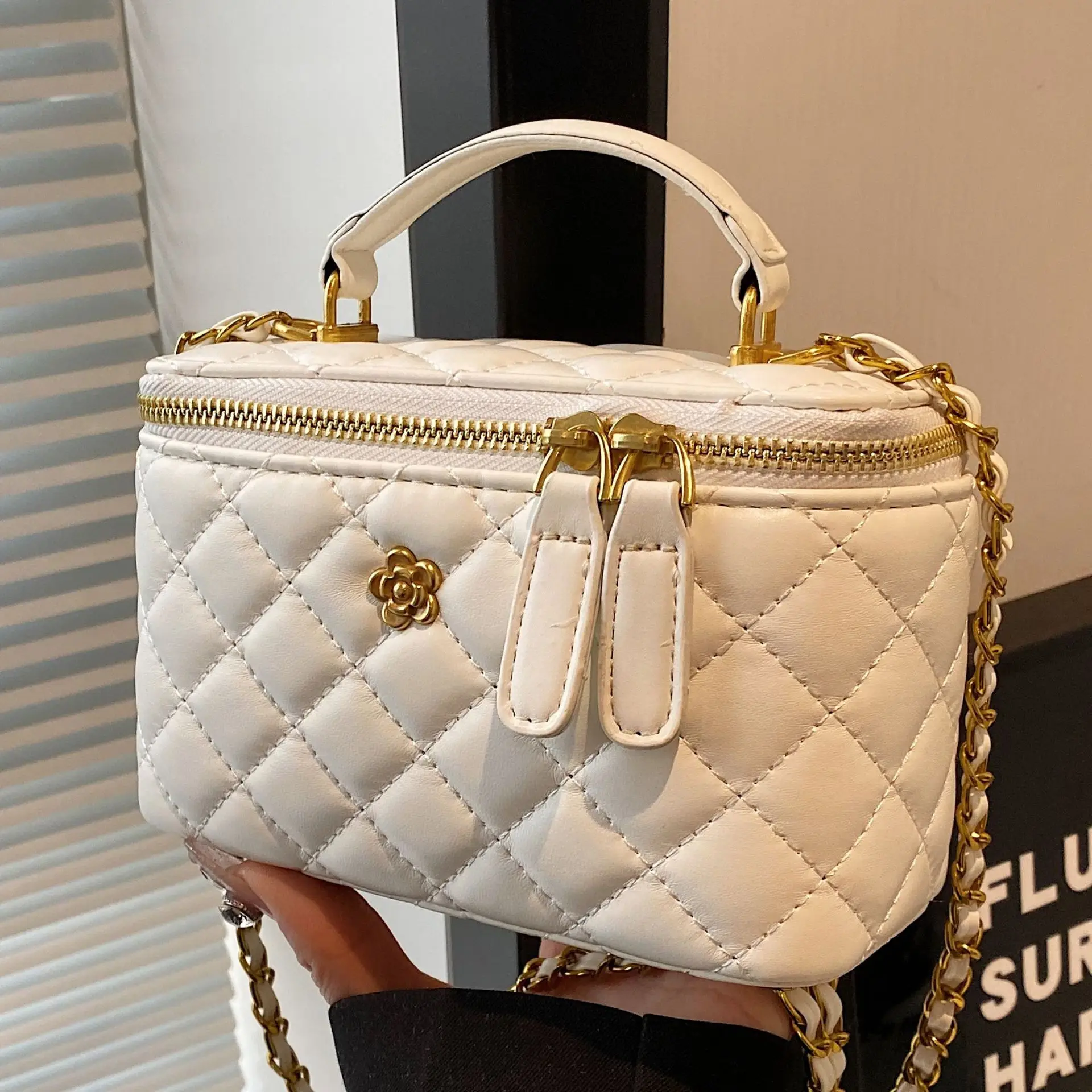 White Quilted Chain Crossbody Bag for Women - Image 9