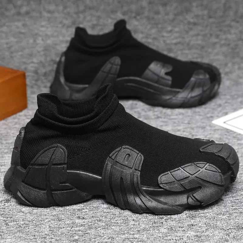 2025 Spring New Parent-Child Shoes Fashionable Versatile Couple Sports Casual Shoes Women's Flyknit Breathable Soft Sole Sock Shoes - Image 2