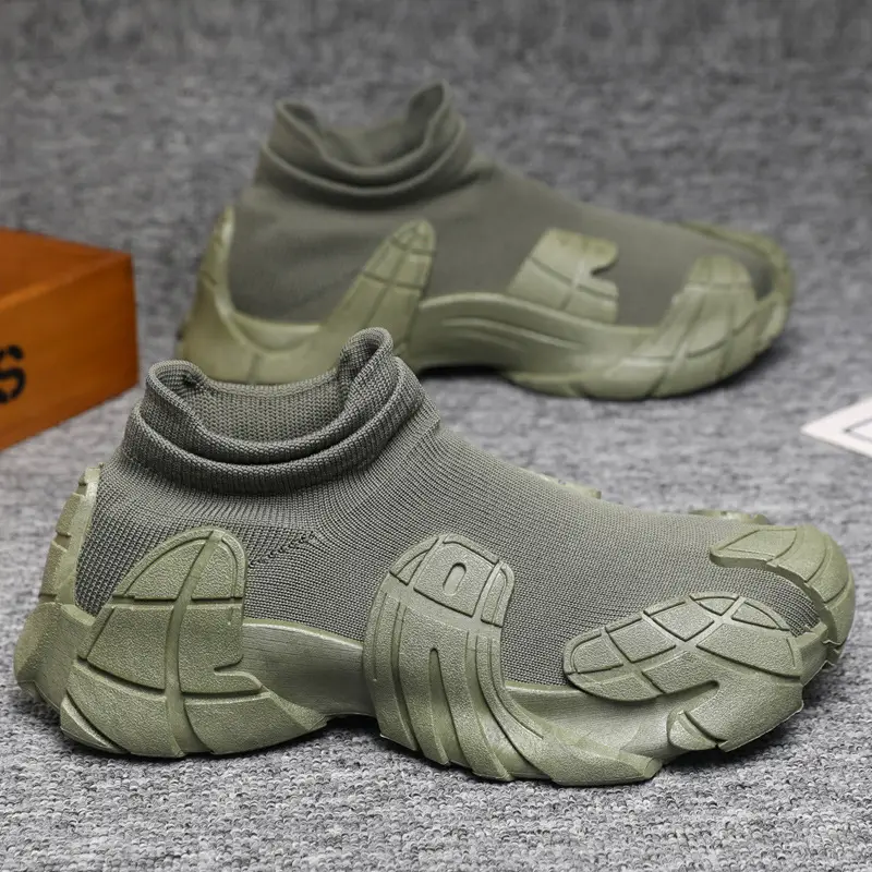2025 Spring New Parent-Child Shoes Fashionable Versatile Couple Sports Casual Shoes Women's Flyknit Breathable Soft Sole Sock Shoes - Image 3