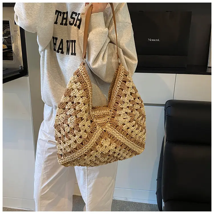 2025 Woven Hollow Shoulder Bag for Women Black White — feature 14