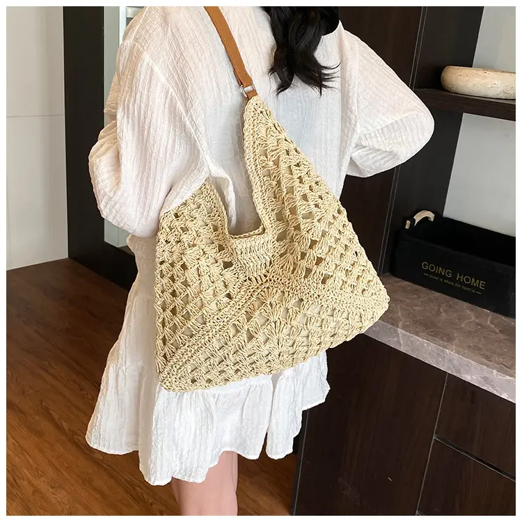 2025 Woven Hollow Shoulder Bag for Women Black White — feature 15