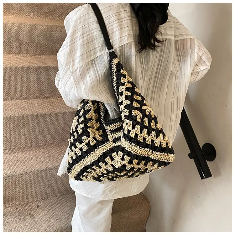 2025 Woven Hollow Shoulder Bag for Women Black White — feature 9