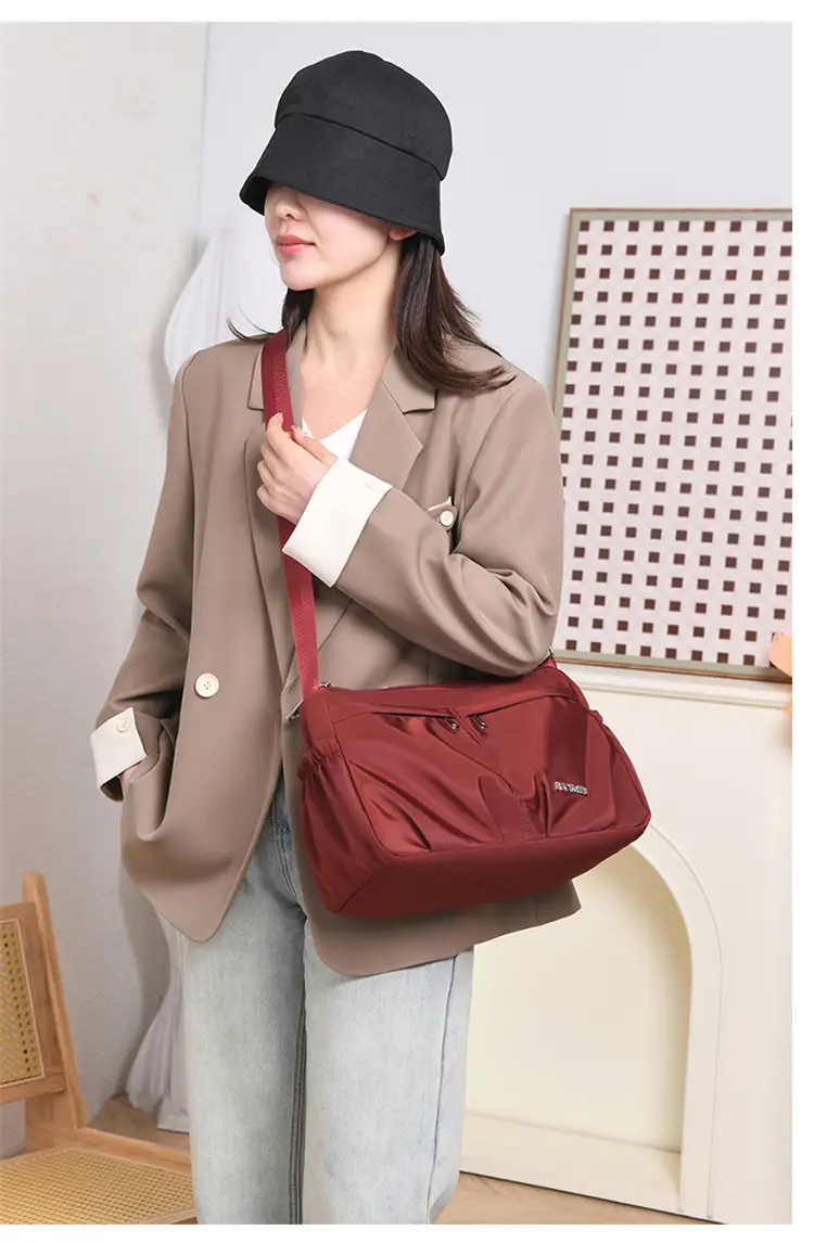 2025 New Nylon Crossbody Bag Women's All-match Casual Multi-layer Small Bag Portable Shoulder Bag — feature 27