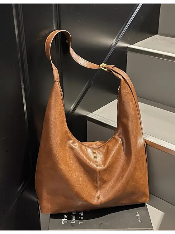 Brown Leather Large Capacity Women's Tote Bag - Image 4