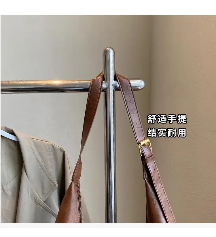 Brown Leather Large Capacity Women's Tote Bag — feature 4