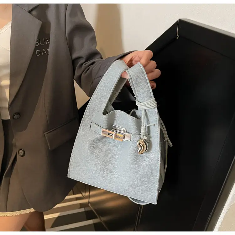 Stylish White Korean Style Shoulder Bag for Women — feature 15