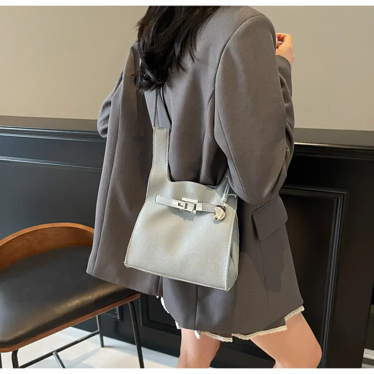 Stylish White Korean Style Shoulder Bag for Women — feature 18