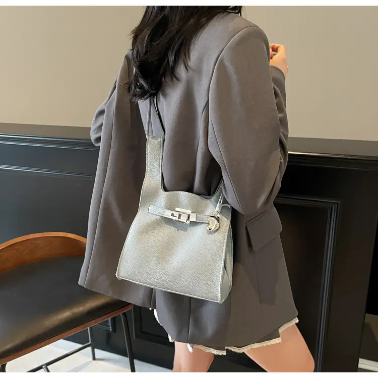 Stylish White Korean Style Shoulder Bag for Women — feature 19