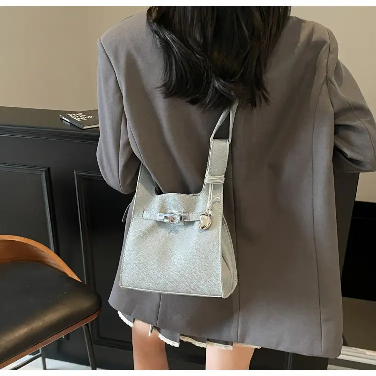Stylish White Korean Style Shoulder Bag for Women — feature 21