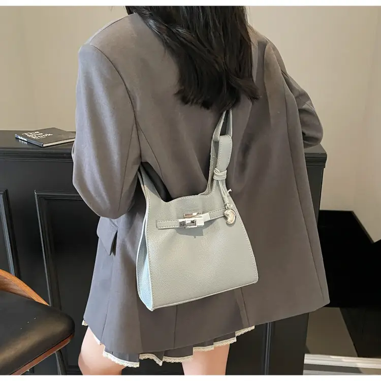 Stylish White Korean Style Shoulder Bag for Women — feature 22