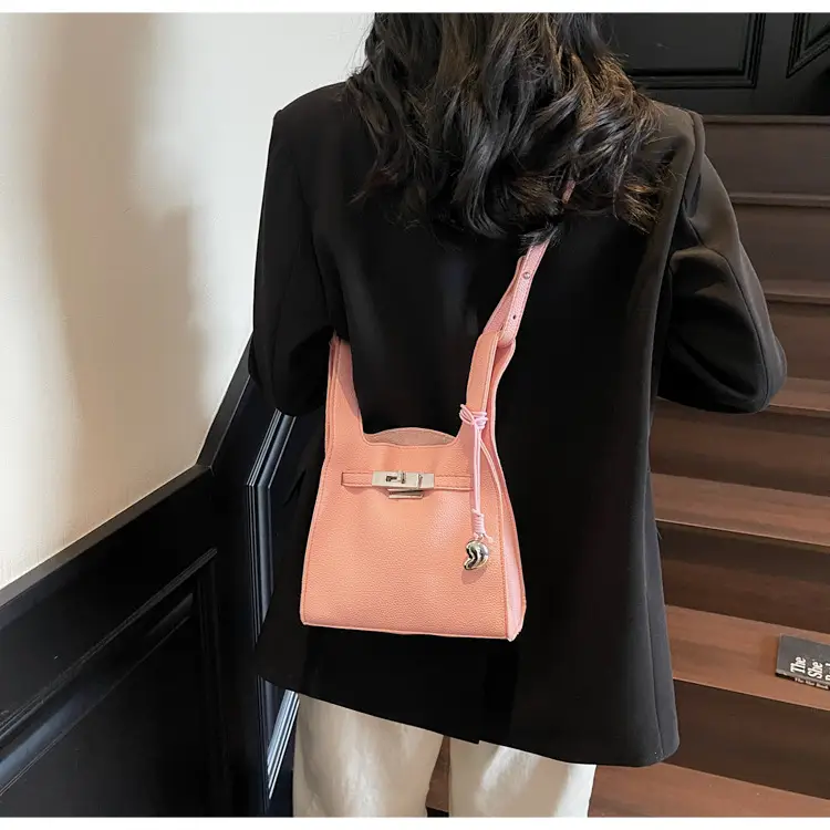 Stylish White Korean Style Shoulder Bag for Women — feature 30
