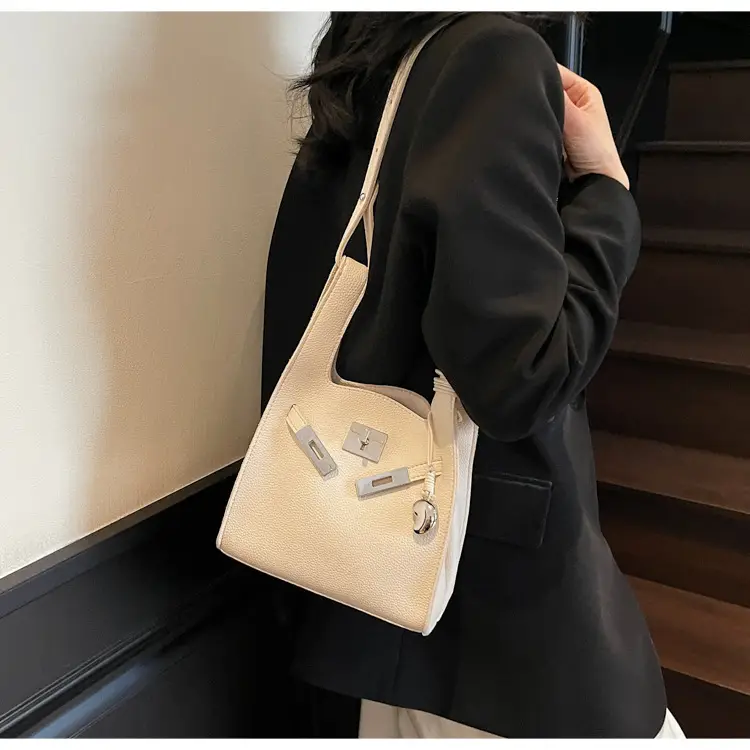 Stylish White Korean Style Shoulder Bag for Women — feature 32