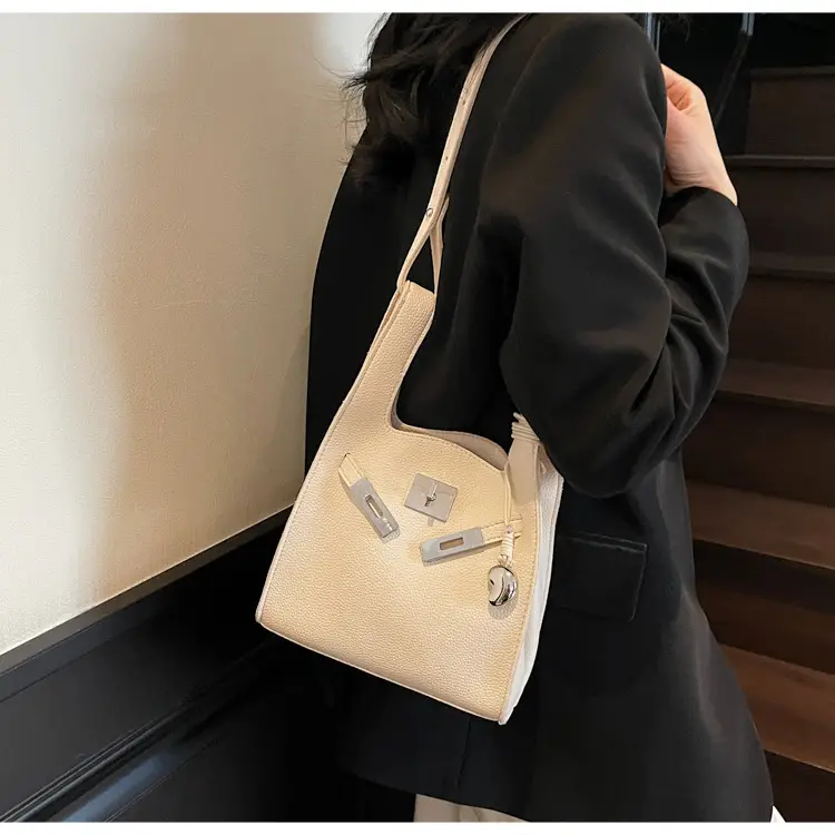 Stylish White Korean Style Shoulder Bag for Women — feature 33