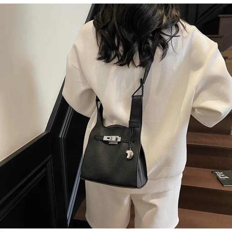 Stylish White Korean Style Shoulder Bag for Women — feature 35