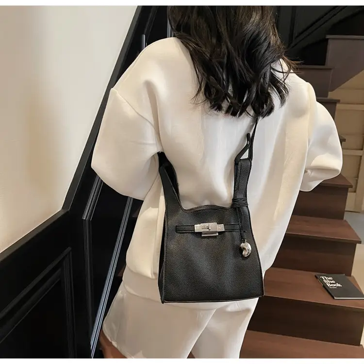 Stylish White Korean Style Shoulder Bag for Women — feature 37