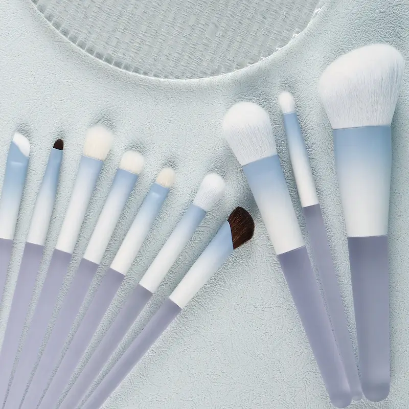 10-Piece Makeup Brush Set for Blush, Shadow & Eye Makeup - Image 8