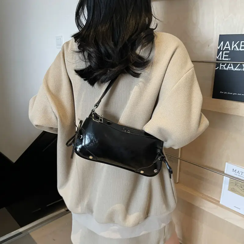 Red Crossbody Bag for Women 2025 Trendy Shoulder Bag - Image 8