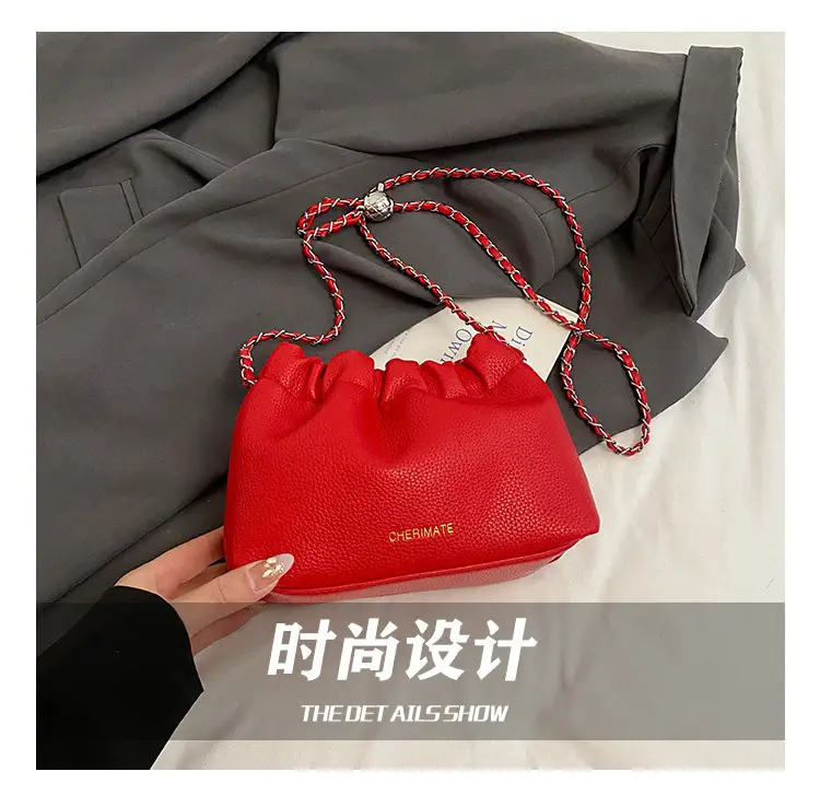 Women's Creamy Cloud Chain Shoulder Bag with Drawstring Closure — feature 5
