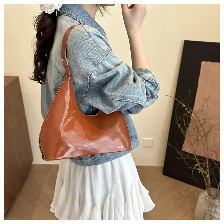 Light Patent Leather Shoulder Bag for Women — feature 13