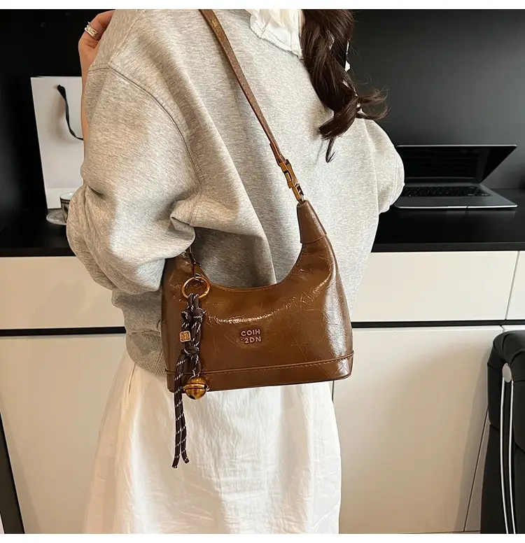 Women Retro Shoulder Bag Brown Gold Zipper Commuter Crossbody — feature 15