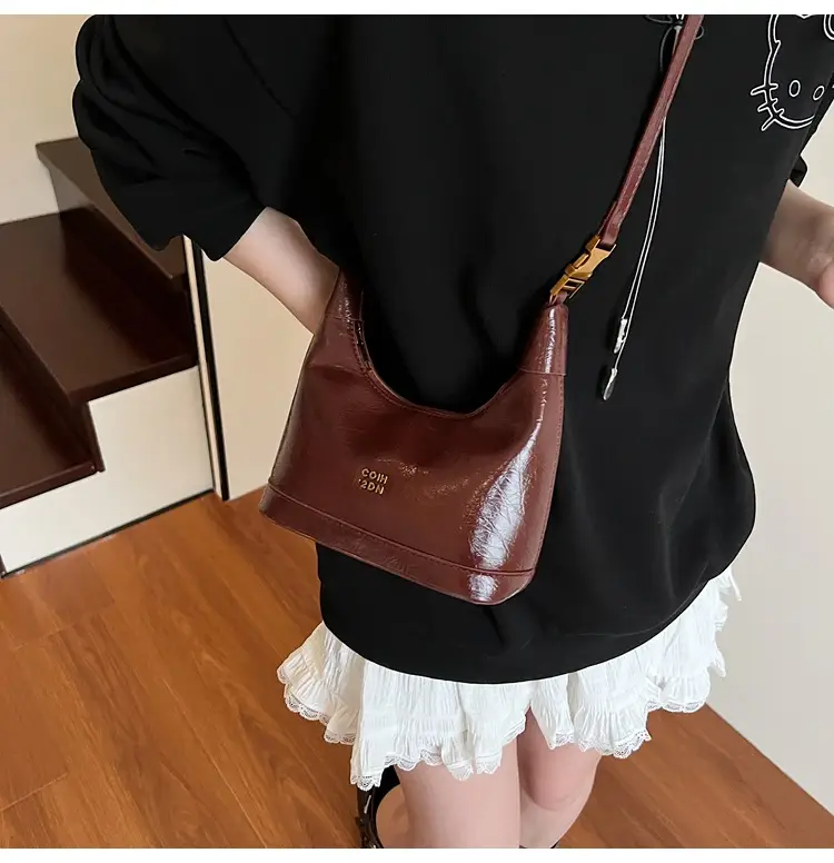Women Retro Shoulder Bag Brown Gold Zipper Commuter Crossbody — feature 21