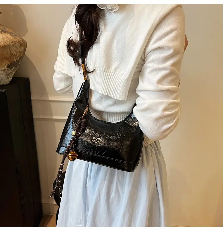 Women Retro Shoulder Bag Brown Gold Zipper Commuter Crossbody — feature 23