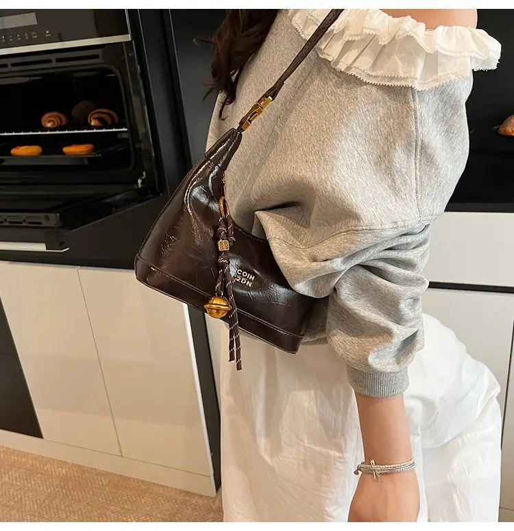 Women Retro Shoulder Bag Brown Gold Zipper Commuter Crossbody — feature 28