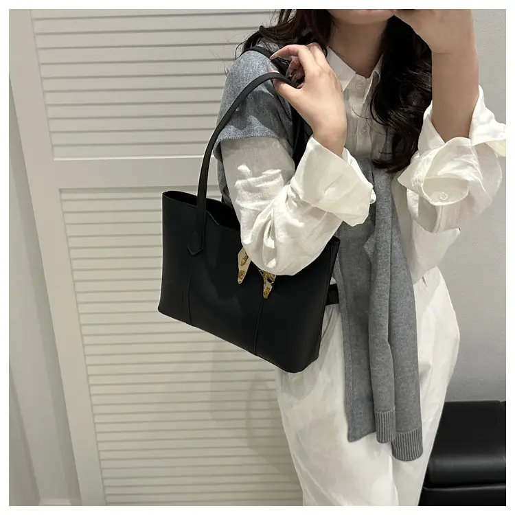 Brown Leather Shoulder Bag for Women College Student — feature 8