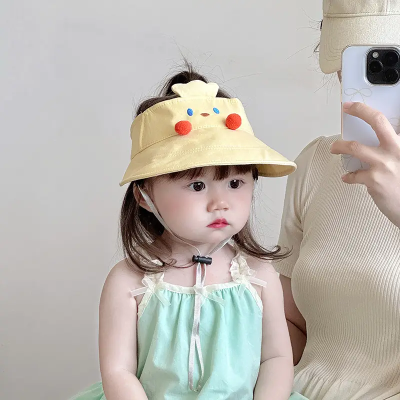 Baby Sun Hat with Duck Tongue & Large Bristle Pink