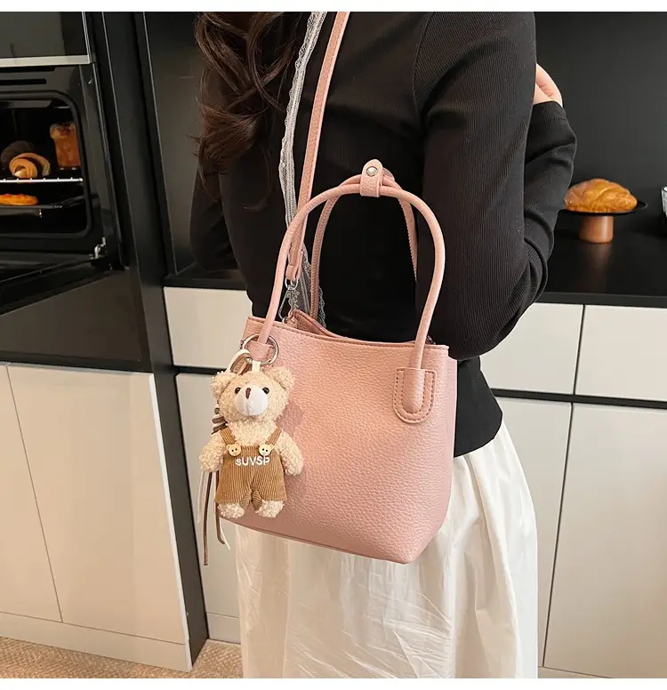 Women Crossbody Bag Black Leather Summer Commuter — feature 16
