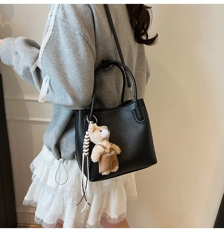 Women Crossbody Bag Black Leather Summer Commuter — feature 23