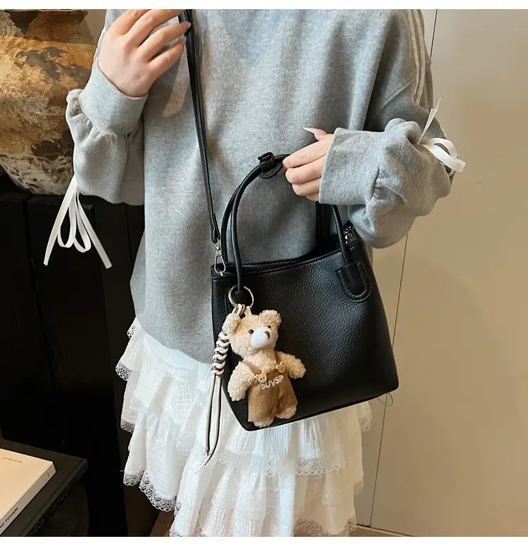 Women Crossbody Bag Black Leather Summer Commuter — feature 25