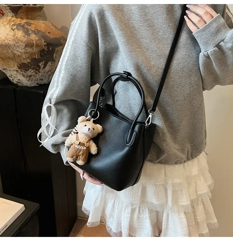 Women Crossbody Bag Black Leather Summer Commuter — feature 26