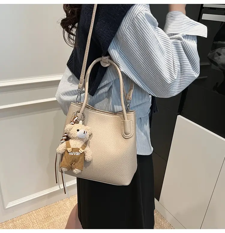 Women Crossbody Bag Black Leather Summer Commuter — feature 27