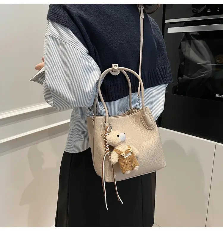 Women Crossbody Bag Black Leather Summer Commuter — feature 30