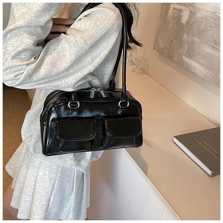 Women's Maroon Leather Commuter Handbag 2025 New Arrival — feature 32